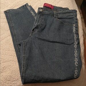 Elegant Embroidered Straight Leg Jeans